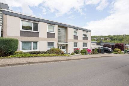 Modernisierte 3-Zimmer-Eigentumswohnung mit 107 m² in beliebter Wohnlage - Lüdenscheid