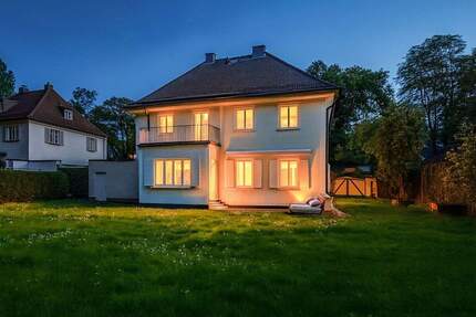 Rarität. Grundstück mit Bestand in historisch gewachsenem Umfeld. - München Bogenhausen