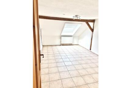 Renovierte 3-Zimmer-Maisonettewohnung (ca. 90 m²) + ausgebauter S - Kirn