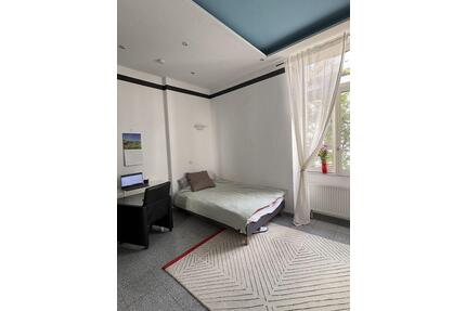 1zw studio klein fein voll möbiliert 1x miete keine weiteren kosten 990., incl internet strom heizung wasser nähe universität alte oper grüneburgweg grünburgpark mehr als zentral - Frankfurt am Main Niederrad
