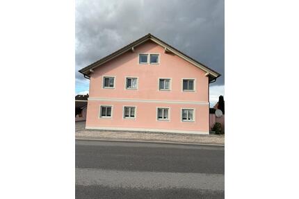 Mehr Generationen Haus mit Potenzial für gewerbliche Nutzung - Otzing