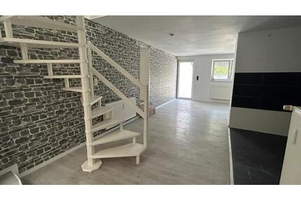 Großzügige 4-Zimmer-Maisonette mit Gartenterrasse in Grevenbroich