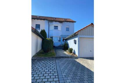 Exklusives Reiheneckhaus vom Architekten mit Garten und Garage - Mallersdorf-Pfaffenberg