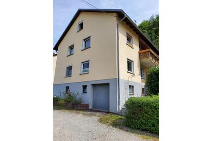 Ruhige 4,5-Zimmer-Wohnung am Waldrand mit Terrasse & Garten - Bad Kissingen