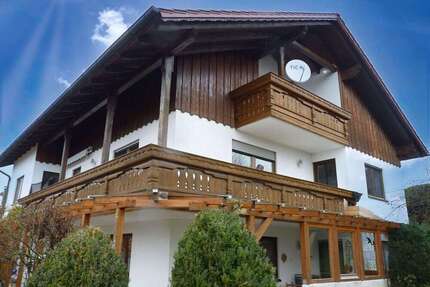 Wohnung zum Mieten in Mengkofen 1.080,00 € 130 m²