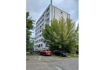 Bezugsfreie 2 Zi. WG. MIT BALKON, AUFZUG,KELLER UND STELLPLATZ - - Rüdersdorf bei Berlin