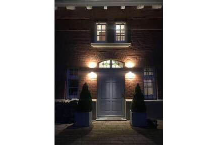 Haus zum Kaufen in Gablingen-Lützelburg 1.900.000,00 € 233 m²