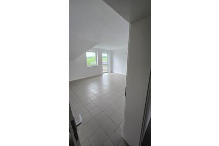 Frisch sanierte 4-Zimmer-Dachgeschosswohnung mit Balkon - Hillesheim