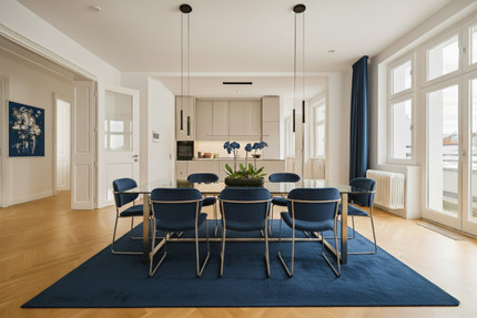 Stilvolle 5-Zimmer-Altbauwohnung in gefragter Lage - Berlin Charlottenburg