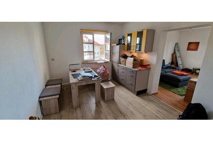 Helle 2 Zimmer whg in Kirchweidach mit Carport und Dachboden