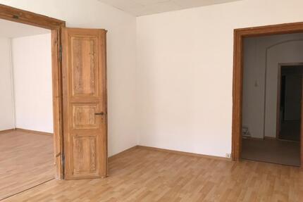 2-Zimmer Wohnung, frisch renoviert, sofort bezugsbereit - Großenhain