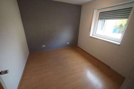 Haus zum Mieten in Kleinsteinhausen 950,00 € 110 m²