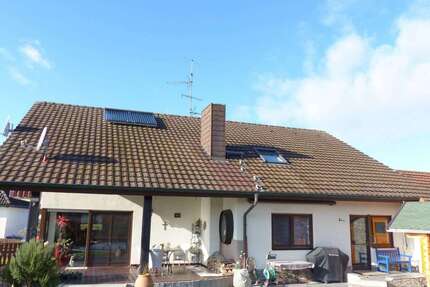 Haus zum Kaufen in Neuenburg am Rhein 890.000,00 € 283 m²