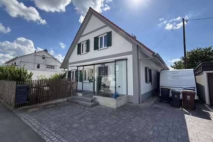 Haus zum Mieten in Kissing 2.200,00 € 144 m²