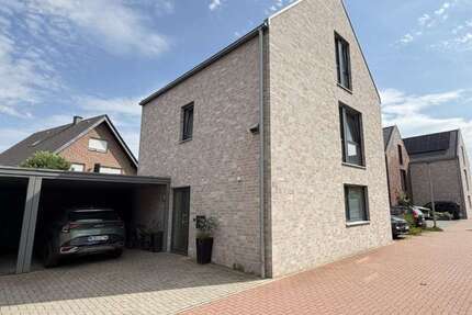 Haus zum Mieten in Raesfeld 1.438,00 € 125 m²