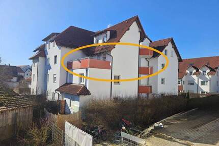 Reserviert! Solide vermietet! Neuwertige 2 Zimmer mit Dachterrasse und Balkon. - Geisenhausen