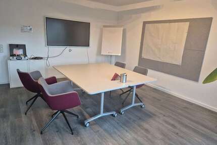 Büro in Overath 465,00 € 4 m² - 465,00&nbsp;EUR Kaltmiete, ca.&nbsp; 4,00&nbsp;m&sup2; in Overath (PLZ: 51491)