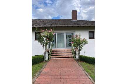 5 ZKB, Wintergarten, EBK, TL-Bad Wa+Du, Gäste-WC, Garten, Carport, neue Heizung, ruhige Wohnlage - Stadecken-Elsheim