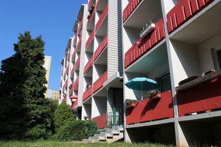 Wohnung zum Mieten in Chemnitz 215,00 € 41.39 m²