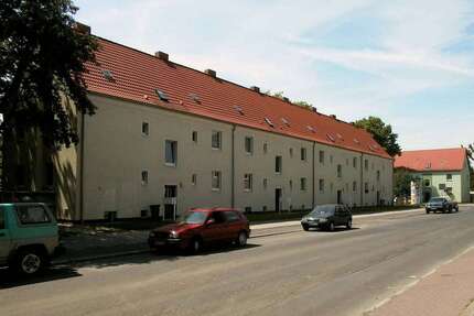 Wohnung zum Mieten in Magdeburg 302,80 € 37.85 m²