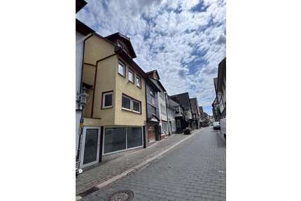 Haus zum Kaufen in Walldürn 99.000,00 € 150 m²