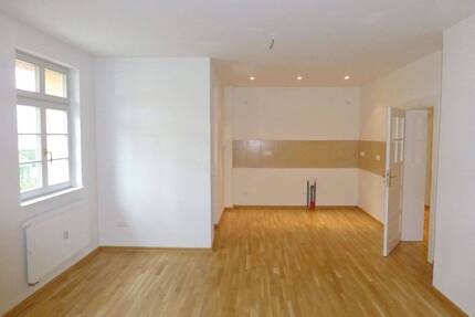 Stilvoll sanierte 3-Raum-Wohnung mit Balkon und Tiefgaragenstellplatz in der Nähe des Auensees !! - Leipzig Wahren