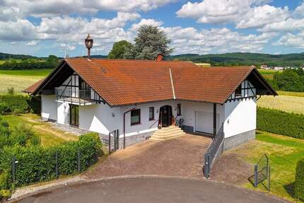 Wunderschönes Landhaus mit Weitblick in Toplage von Flieden