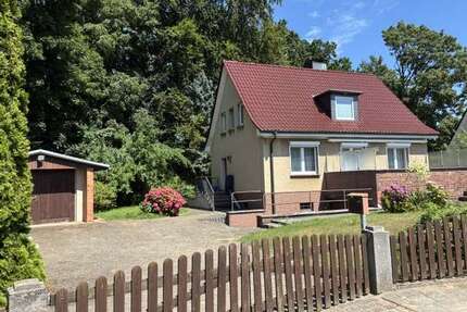 Haus zum Kaufen in Schwerin 449.000,00 € 117.59 m²