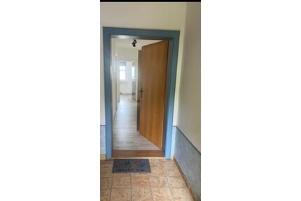 4 -Zimmer-Wohnung mit Terrasse -Parkplatz Nähe Krankenhaus Brose - Coburg