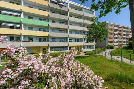 Wohnen und sich wohlfühlen - den Ausblick vom Südbalkon genießen. - Bautzen
