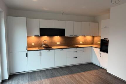 Gemütlich! - Penthouse Wohnung mit Einbauküche und Dachterrasse - Emstek