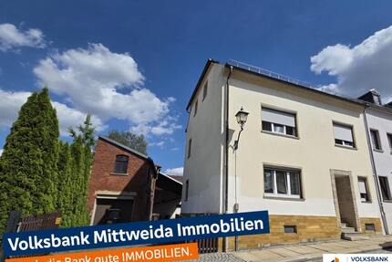 Viel Platz & viele Möglichkeiten: Reihenendhaus mit Wintergarten, Garage, Werkstatt und Nebengelass! - Burgstädt