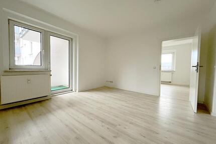4-Raum-Familienwohnung mit Balkon im Hochparterre! - Glauchau