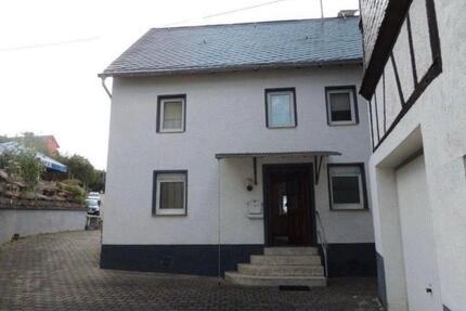Haus in Altlay komplett renoviert 100m2 + Garage und Nebengebäude - Peterswald-Löffelscheid