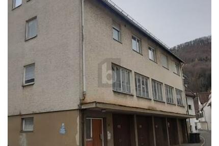 IDEALE KOMBINATION AUS ARBEIT & LEBEN - Bad Urach