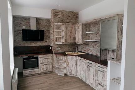 geräumige exklusiv ausgestattete 4-Raum-Altstadt-Wohnung - Halberstadt