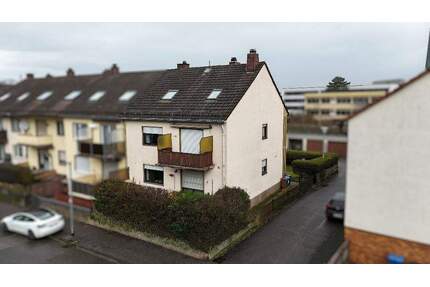 +++Stadtteil Kirchberg: Attraktives Ein- bis Dreifamilienhaus mit Garten, Balkonen und Garage in bevorzugter Wohnlage von Pirmasens+++