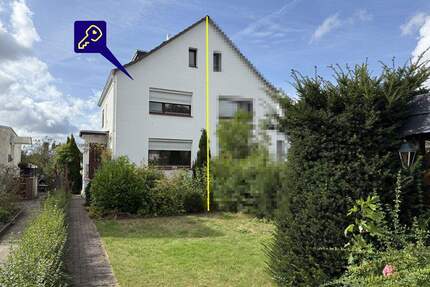 Doppelhaushälfte zum Herrichten in Kiel-Ellerbek