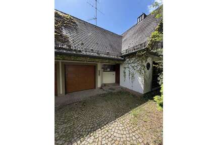 Haus zum Mieten in Gebenbach 1.750,00 € 220 m²