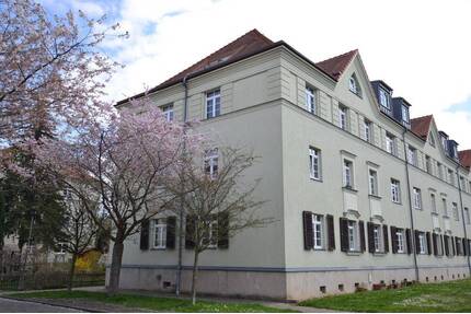 Idyllische Lage - 2-Zi-Altbauwohnung mit Loggia, Garten* - Dresden Leuben