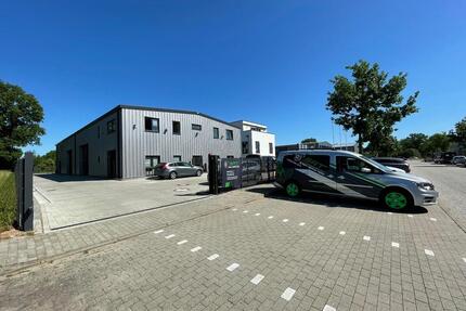 Gewerbehalle und Büro in Bargteheide