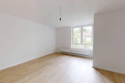 ** Helle 3-Zimmer Wohnung mit TAGESLICHTBAD und BALKON in Roding! **