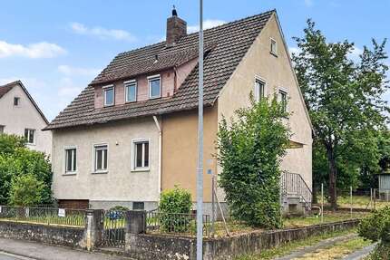 Haus zum Kaufen in Bad Neustadt an der Saale 220.000,00 € 131.96 m²