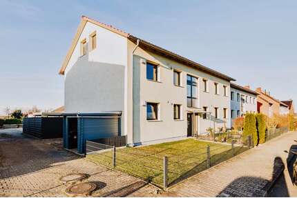 Haus zum Kaufen in Lüneburg Ebensberg 2.440.000,00 € 783 m² - Lüneburg / Ebensberg