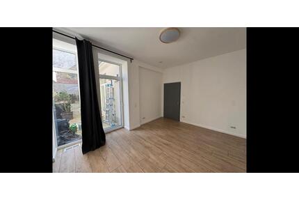 Wuppertal,Südst.,Uni,Studenten-Luxus-WG auf fast 300 m² m. Garten - Haan