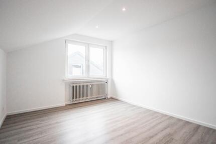 Renovierte 2-Zimmer-Wohnung mit Loggia in Bielefeld-Senne