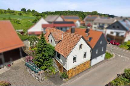 Haus zum Kaufen in Homberg (Ohm) 105.000,00 € 98.22 m²