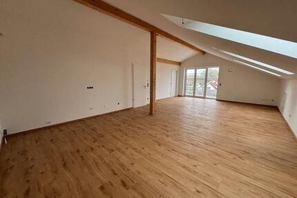 ERSTBEZUG - Helle 2-Zimmer Penthousewhg mit Balkon in Pipinsried - Altomünster
