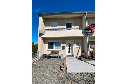 Provisionsfrei! Großzügige 5-Zimmer-Endwohnung mit 3 Balkons! - Bitburg