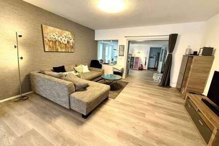 Haus zum Kaufen in Schifferstadt 469.000,00 € 275.32 m²